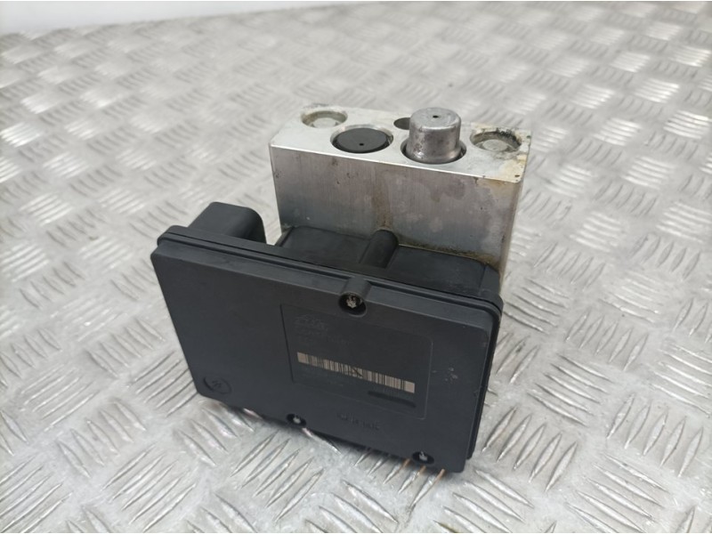 Recambio de abs para ssangyong rodius xdi referencia OEM IAM 489402130 0621020240 ATE