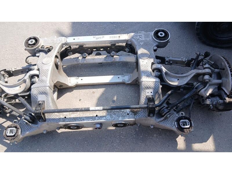 Recambio de puente trasero para bmw ix (i20) xdrive 50 referencia OEM IAM 688943414 COMPLETO CON MECANICA 