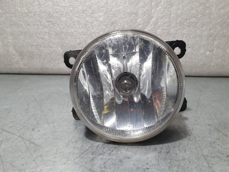 Recambio de faro antiniebla derecho para citroën c3 feel referencia OEM IAM SIN REF  TOCADO