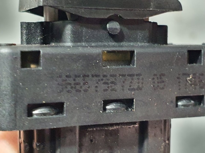 Recambio de mando elevalunas delantero derecho para citroën c3 collection referencia OEM IAM 96657927ZD  