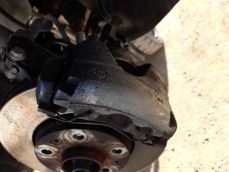 Recambio de pinza freno delantera derecha para renault captur ii (hf_) 1.0 tce 90 eco-g (hfm6) referencia OEM IAM 410012673R  