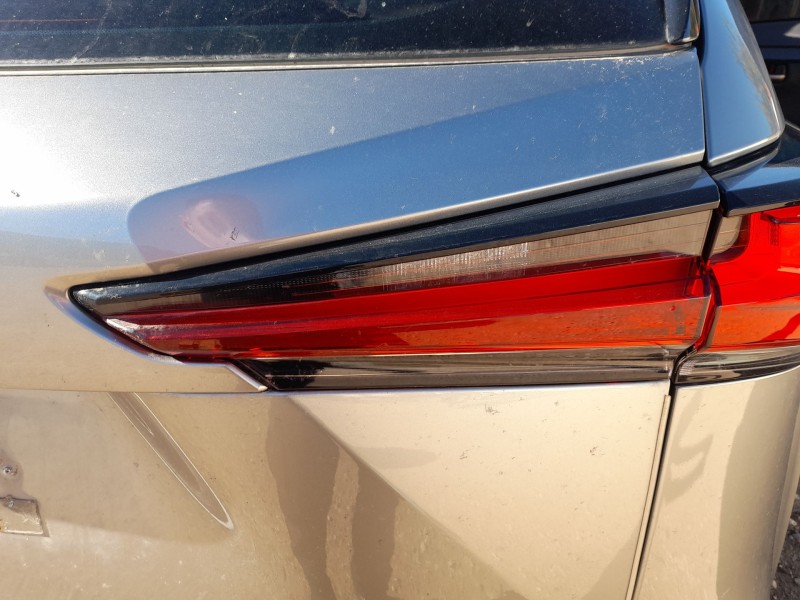 Recambio de piloto trasero derecho interior para lexus nx (_z1_) 300h (ayz10_) referencia OEM IAM 8158178010  