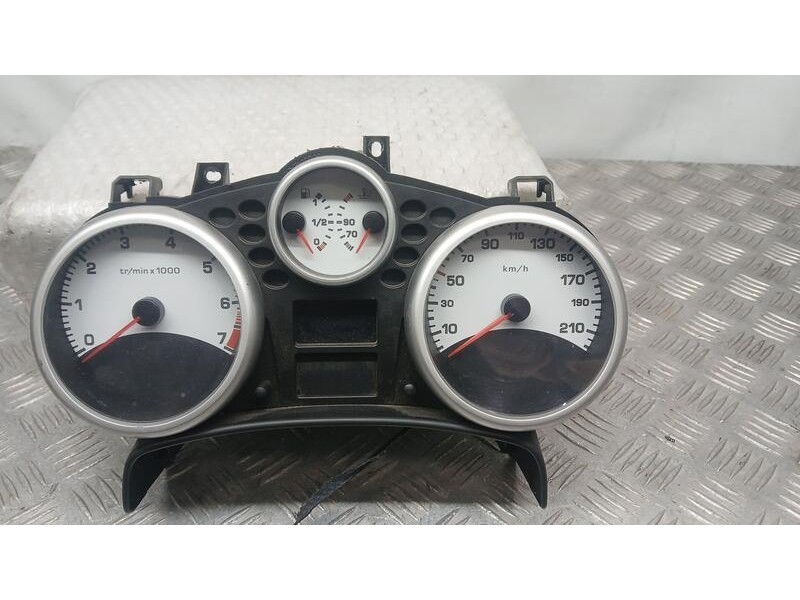 Recambio de cuadro instrumentos para peugeot 207 confort referencia OEM IAM 9666132380 VDO A2C53337652