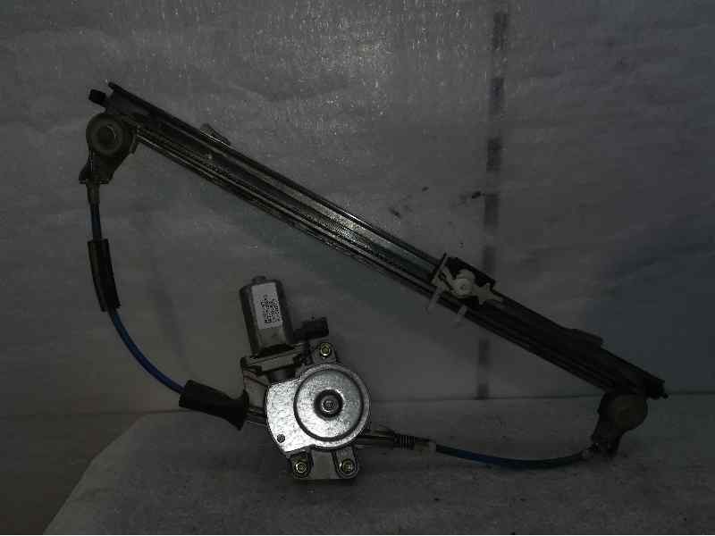 Recambio de elevalunas delantero derecho para fiat brava (182) td 100 el referencia OEM IAM 77702580 2 PINS 