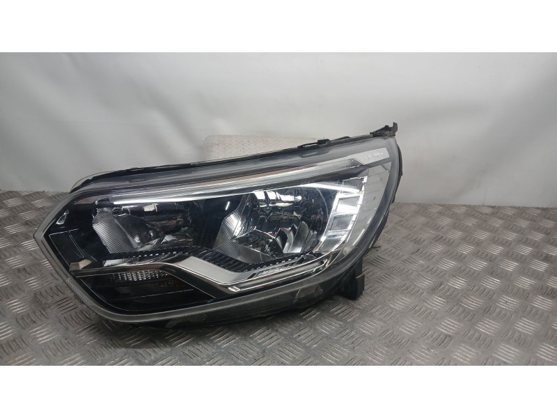 Recambio de faro izquierdo para renault express furgoneta/monovolumen 1.5 blue dci 95 (f6ab) referencia OEM IAM 260600331R VARRO