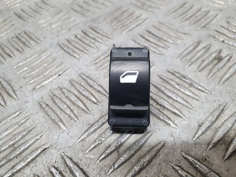 Recambio de mando elevalunas delantero derecho para peugeot 308 style referencia OEM IAM 96762292ZD  