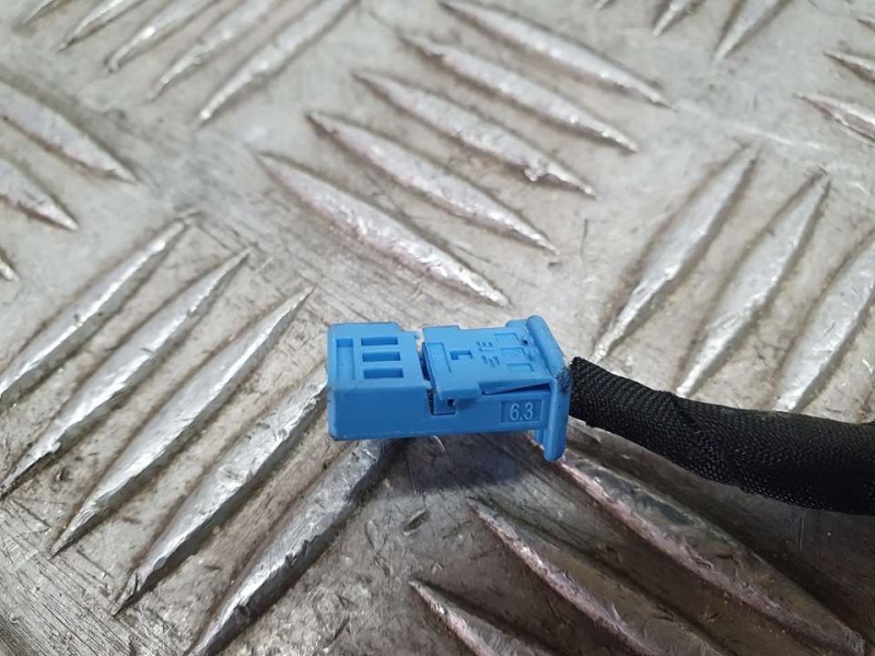 Recambio de parasol izquierdo para peugeot 508 gt line referencia OEM IAM SIN REF  