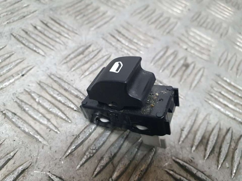 Recambio de mando elevalunas delantero derecho para peugeot 308 style referencia OEM IAM 96762292ZD  