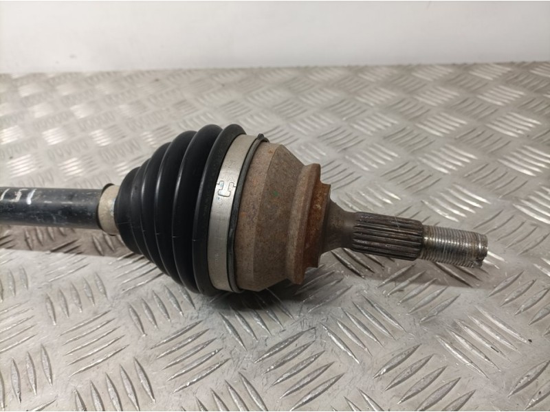 Recambio de transmision delantera derecha para citroën c3 feel referencia OEM IAM 9801048680  