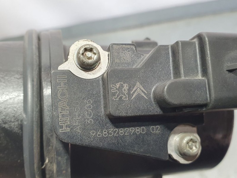 Recambio de caudalimetro para peugeot partner kombi outdoor referencia OEM IAM 9683292980 AFH5072A HITACHI