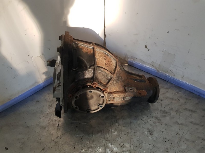 Recambio de diferencial trasero para ssangyong rodius xdi referencia OEM IAM 1513510405  