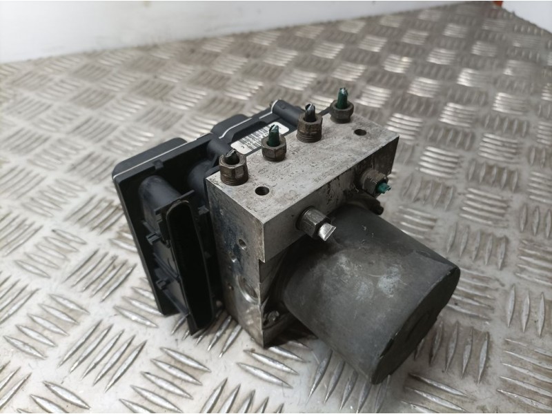 Recambio de abs para renault scenic ii luxe privilege referencia OEM IAM 8200038702 0265234000 BOSCH