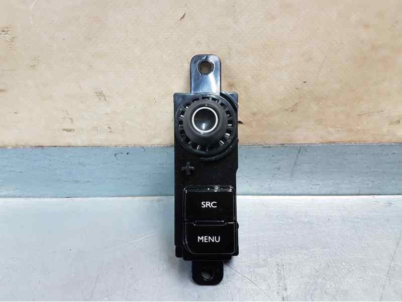 Recambio de mando radio para peugeot 208 style referencia OEM IAM 98097243XU  