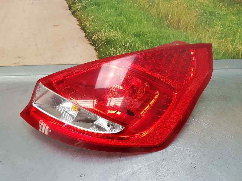 Recambio de piloto trasero derecho para ford fiesta (cb1) ghia referencia OEM IAM 8A6113404AE  