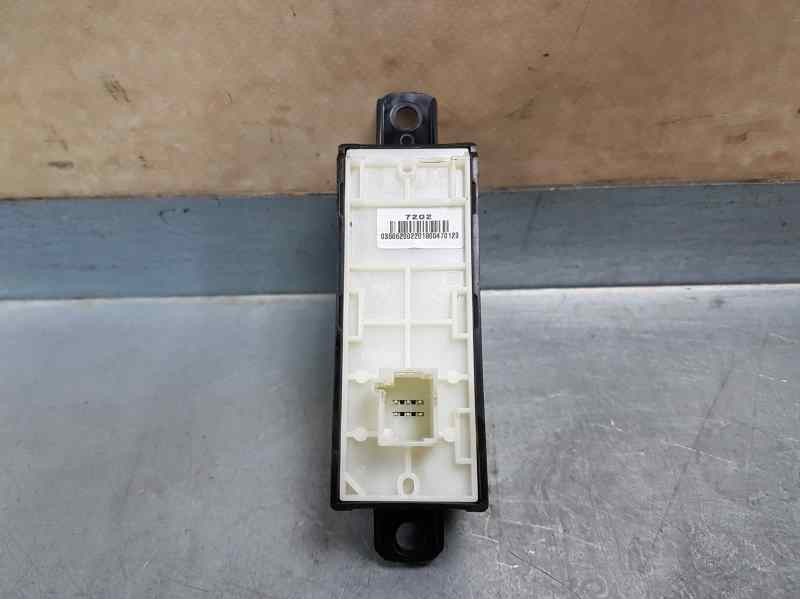 Recambio de mando radio para peugeot 208 style referencia OEM IAM 98097243XU  