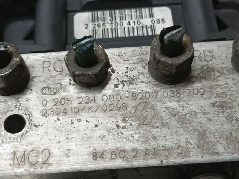 Recambio de abs para renault scenic ii luxe privilege referencia OEM IAM 8200038702 0265234000 BOSCH
