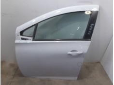 PUERTA DELANTERA IZQUIERDA 801015486R TOCADA 