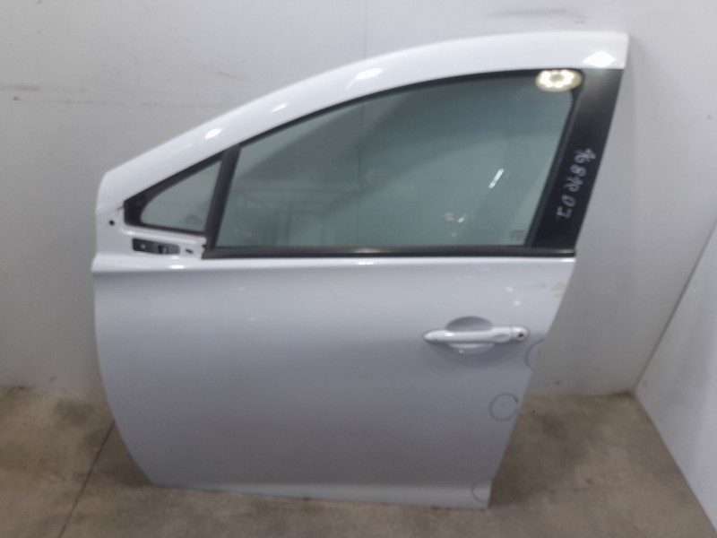 Recambio de puerta delantera izquierda para renault zoe ze 0 referencia OEM IAM 801015486R TOCADA 
