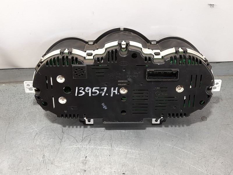 Recambio de cuadro instrumentos para kia rio basic referencia OEM IAM 940261W426 14D23155 