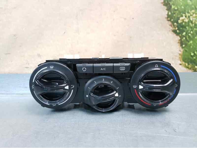 Recambio de mando calefaccion / aire acondicionado para peugeot 208 style referencia OEM IAM 9819611577 E11748373 VALEO
