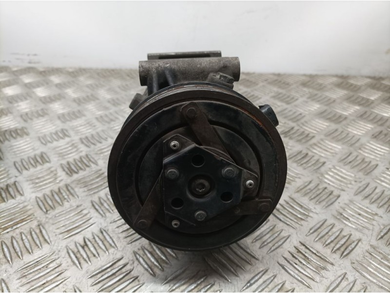 Recambio de compresor aire acondicionado para renault scenic ii luxe privilege referencia OEM IAM 8200053264 01139027 DEPHI