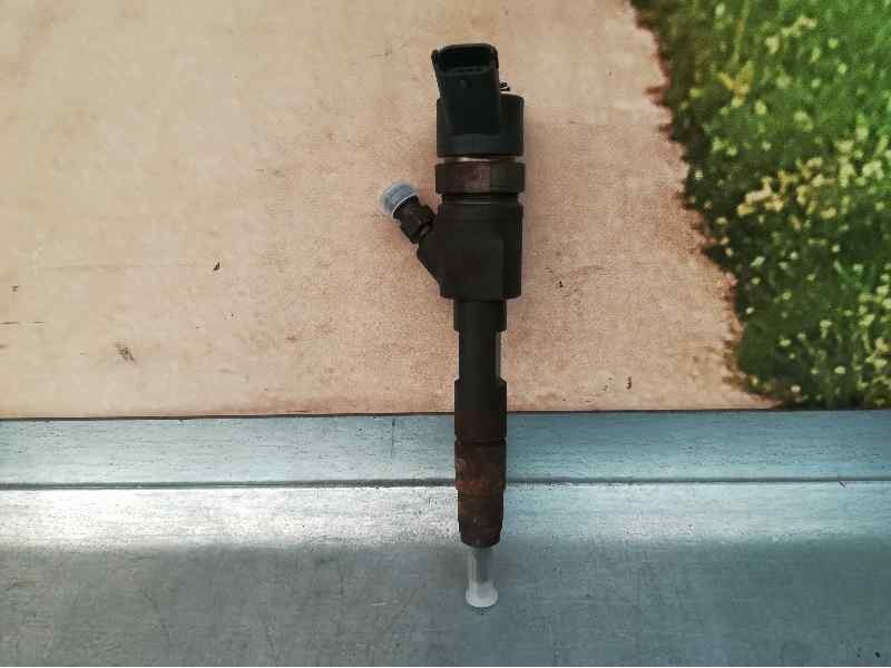 Recambio de inyector para renault megane iii coupe dynamique referencia OEM IAM H82778396 0445110328 BOSCH