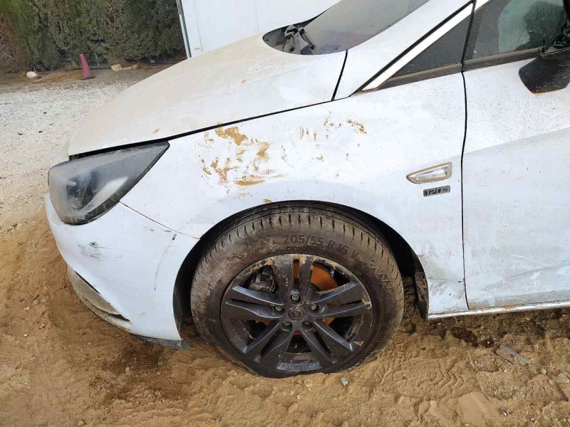 Recambio de aleta delantera izquierda para opel astra k lim. 5türig 120 aniversario referencia OEM IAM 39011390  TOCADA