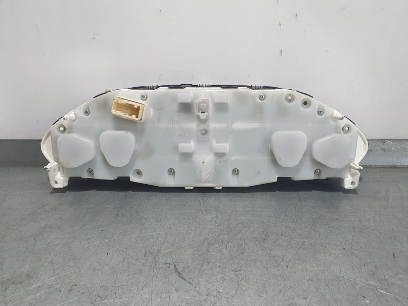 Recambio de cuadro instrumentos para peugeot 2008 (--.2013) 1.5 blue hdi referencia OEM IAM 9825986680  