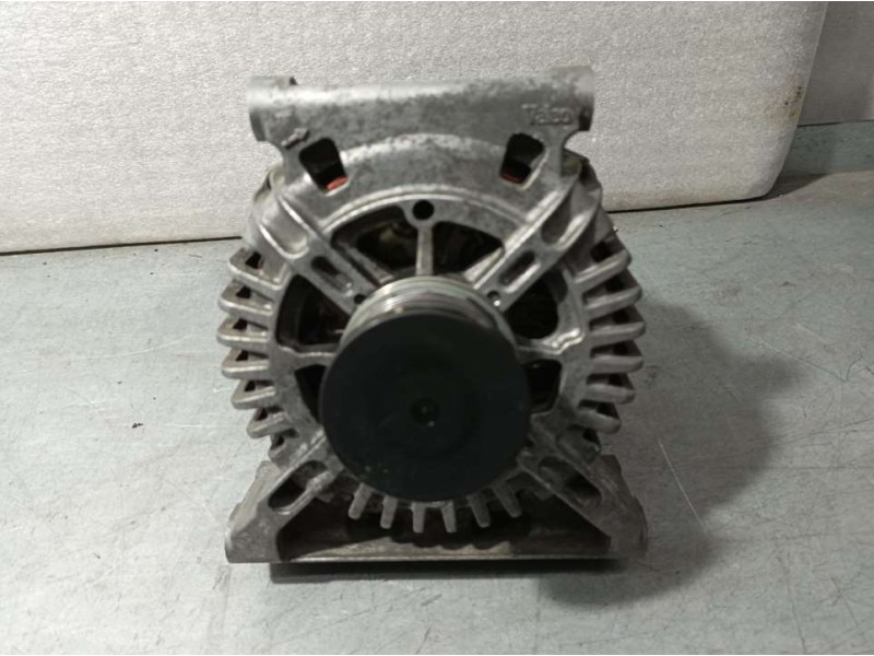 Recambio de alternador para mercedes-benz clase b (w245) 200 cdi (245.208) referencia OEM IAM A6401540502 2543570C VALEO