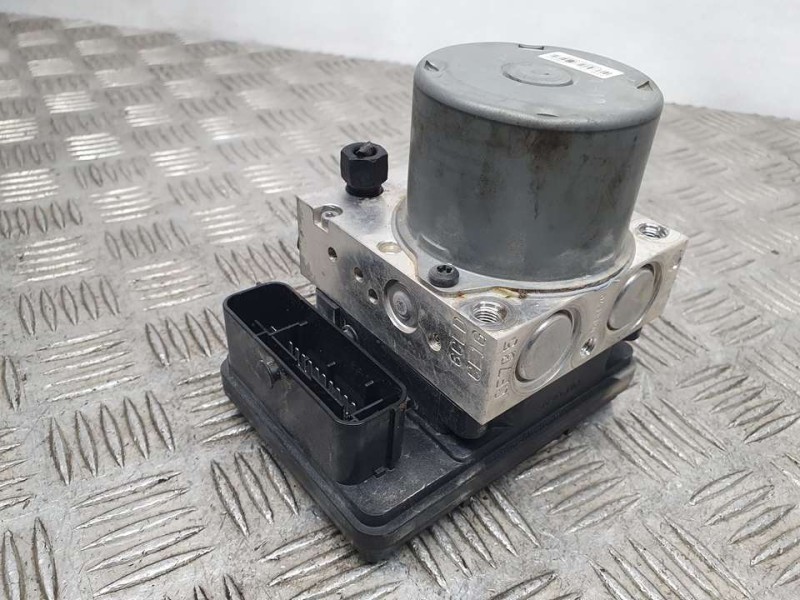 Recambio de abs para kia rio (yb) tech referencia OEM IAM 58920H8200  