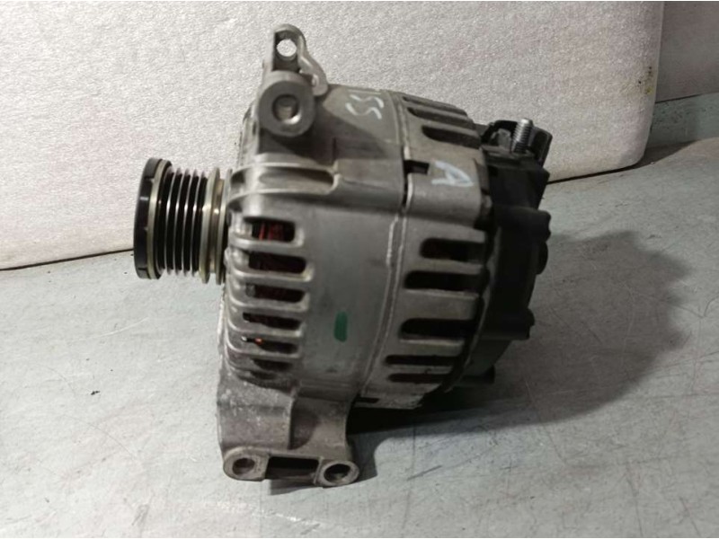 Recambio de alternador para mercedes-benz clase b (w245) 200 cdi (245.208) referencia OEM IAM A6401540502 2543570C VALEO