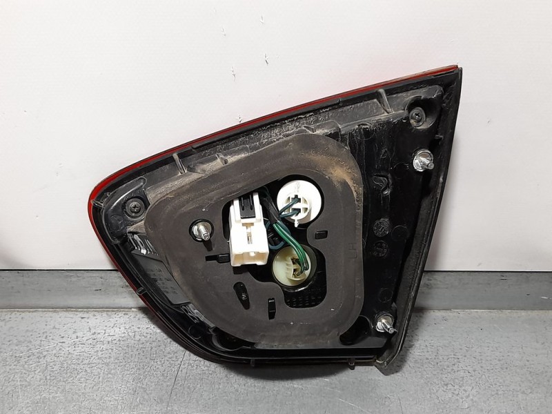 Recambio de piloto trasero izquierdo para kia rio basic referencia OEM IAM 924031W200  INTERIOR