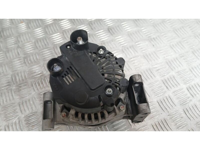 Recambio de alternador para opel corsa c essentia referencia OEM IAM 93169026  TG9A036