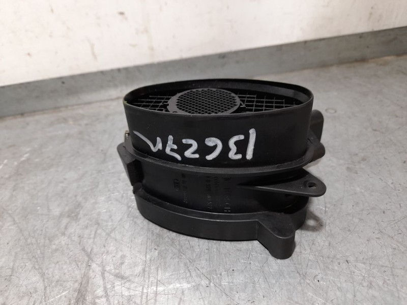 Recambio de caudalimetro para bmw serie 3 berlina (e46) 320d referencia OEM IAM 928400527  BOSCH