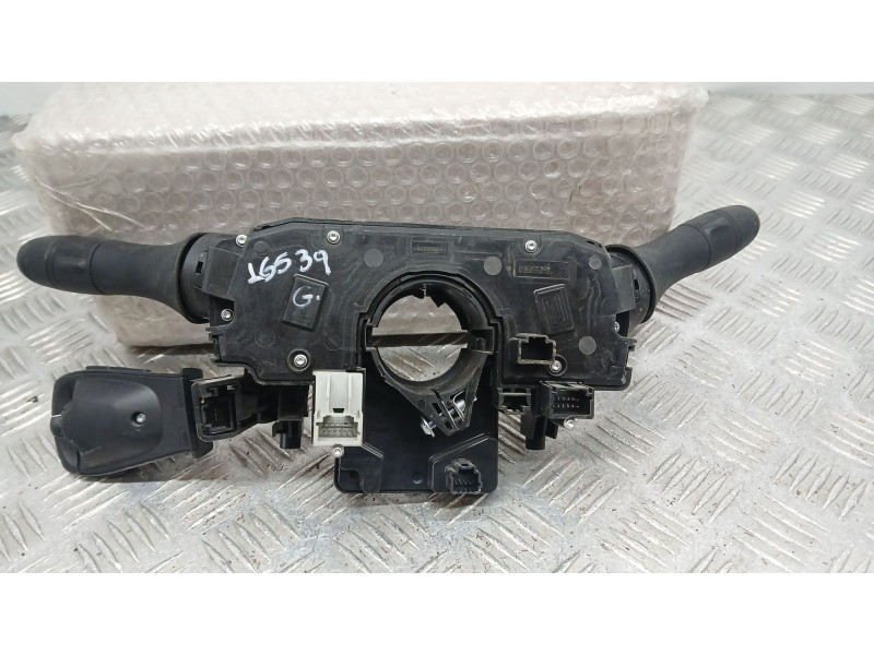 Recambio de mando luces y limpia para renault express furgoneta/monovolumen 1.5 blue dci 95 (f6ab) referencia OEM IAM 255676114R