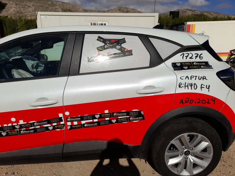 Recambio de puerta trasera izquierda para renault captur ii (hf_) 1.0 tce 90 eco-g (hfm6) referencia OEM IAM 821010589R  