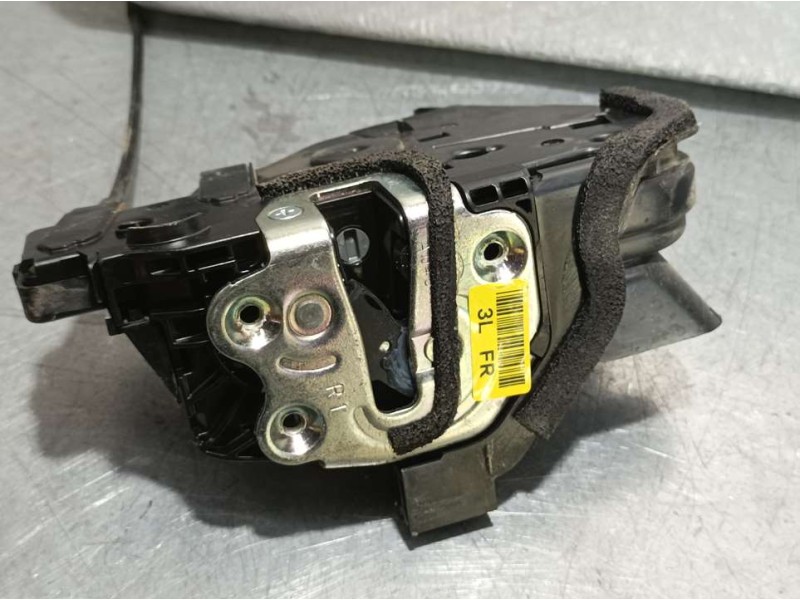 Recambio de cerradura puerta delantera derecha para kia rio (yb) tech referencia OEM IAM 81320H8050  ELECTRICA