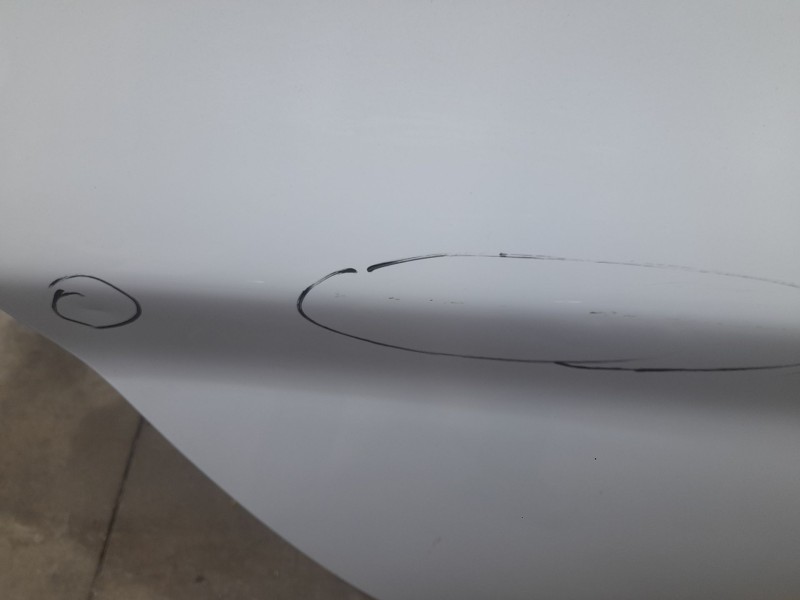 Recambio de puerta trasera derecha para renault zoe ze 0 referencia OEM IAM 821008742R TOCADA 