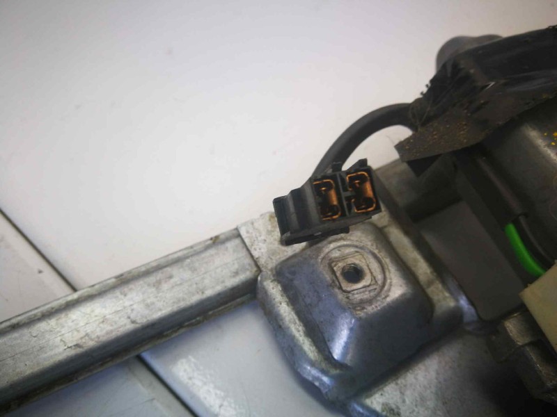 Recambio de elevalunas trasero derecho para audi 100 berlina (443) referencia OEM IAM 4A0839398A  DOS PINS