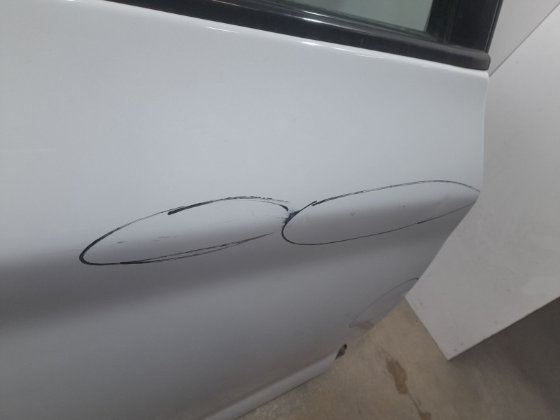 Recambio de puerta trasera derecha para renault zoe ze 0 referencia OEM IAM 821008742R TOCADA 