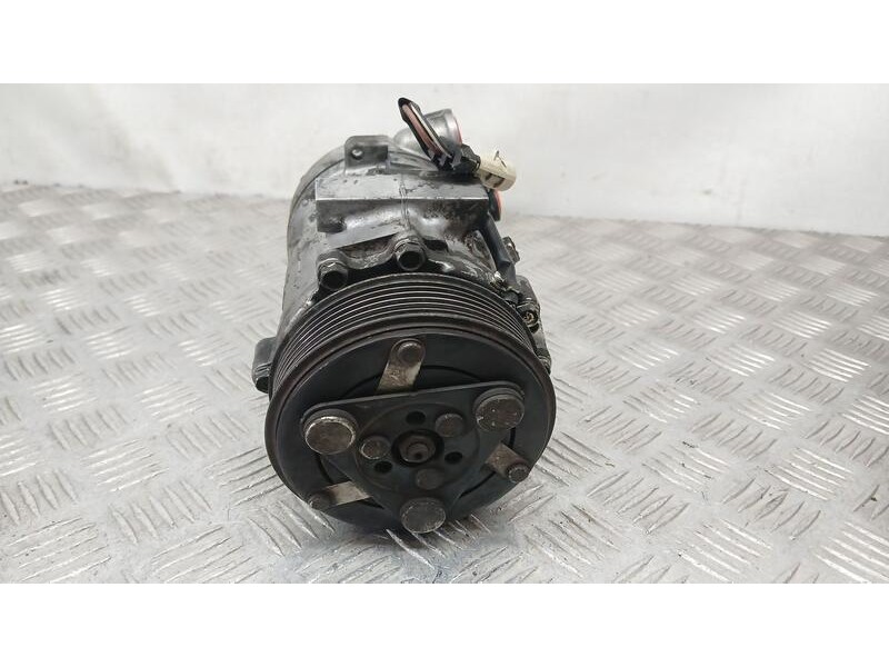 Recambio de compresor aire acondicionado para opel corsa c essentia referencia OEM IAM 13197538 SANDEN 1513F