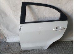 PUERTA TRASERA IZQUIERDA 770031W210 TOCADA