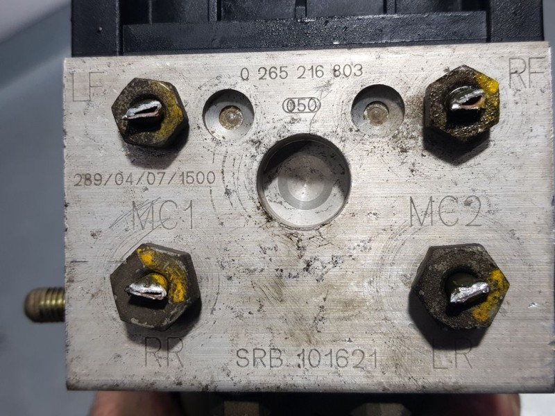 Recambio de abs para mg mg zr 105 referencia OEM IAM SRB101621 0265216803 BOSCH