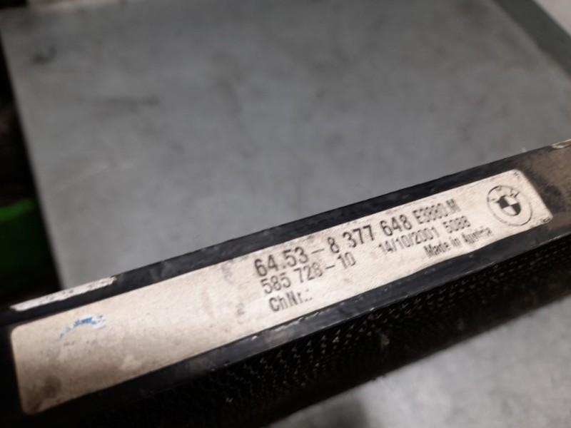 Recambio de condensador / radiador aire acondicionado para bmw serie 3 berlina (e46) 320d referencia OEM IAM 8377648  
