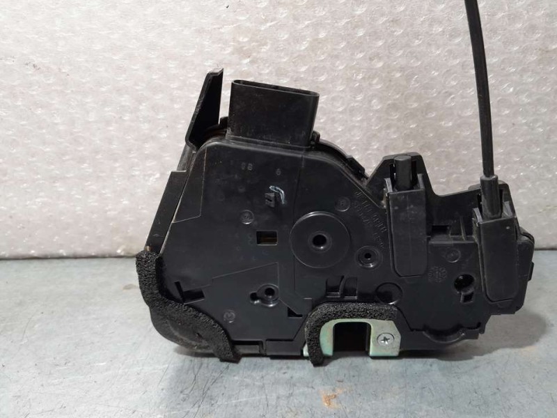 Recambio de cerradura puerta delantera izquierda para kia rio (yb) tech referencia OEM IAM 81310H8040ICN  5 PINES