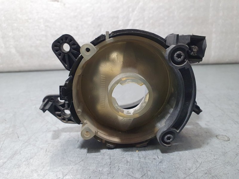 Recambio de faro antiniebla izquierdo para mercedes-benz clase b (w245) 200 cdi (245.208) referencia OEM IAM A2518200756 0305076