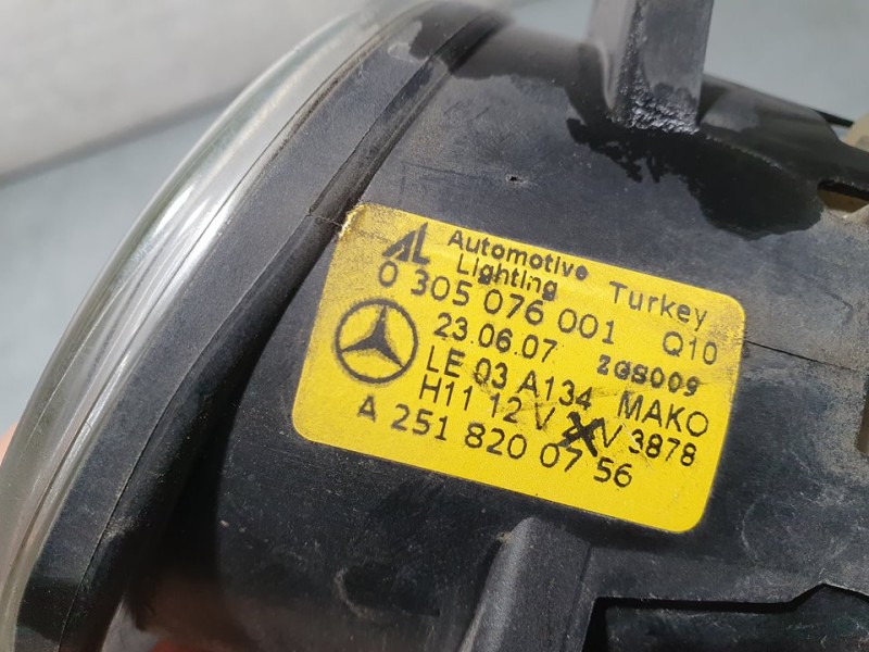Recambio de faro antiniebla izquierdo para mercedes-benz clase b (w245) 200 cdi (245.208) referencia OEM IAM A2518200756 0305076