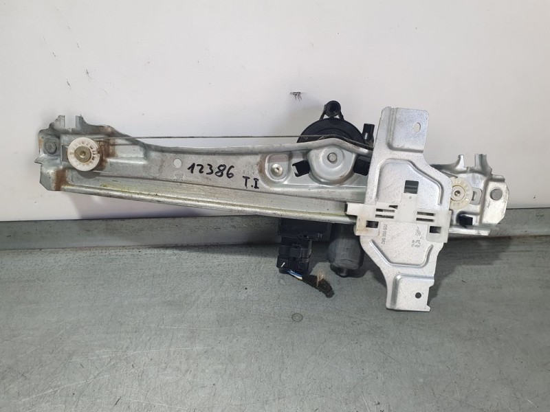 Recambio de elevalunas trasero izquierdo para peugeot 2008 (--.2013) 1.5 blue hdi referencia OEM IAM   6 PINS