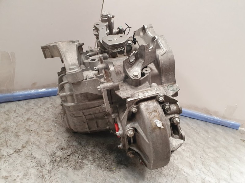 Recambio de caja cambios para opel astra k lim. 5türig business referencia OEM IAM M320LW0 33501A6 6VELOCIDADES