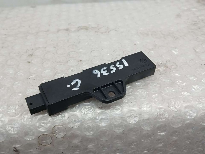 Recambio de amplificador antena para bmw x2 (f39) sdrive18d referencia OEM IAM 9220832  